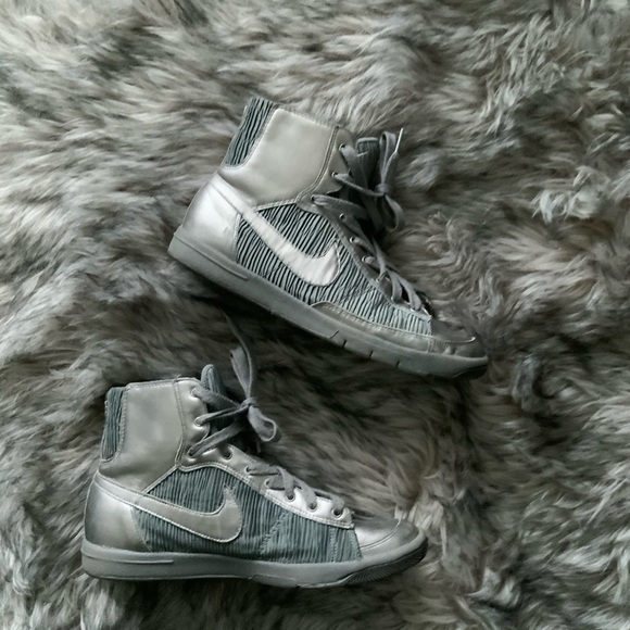 nike silver limited edition